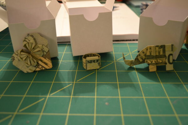 Gifting Money Origami in Favor Box