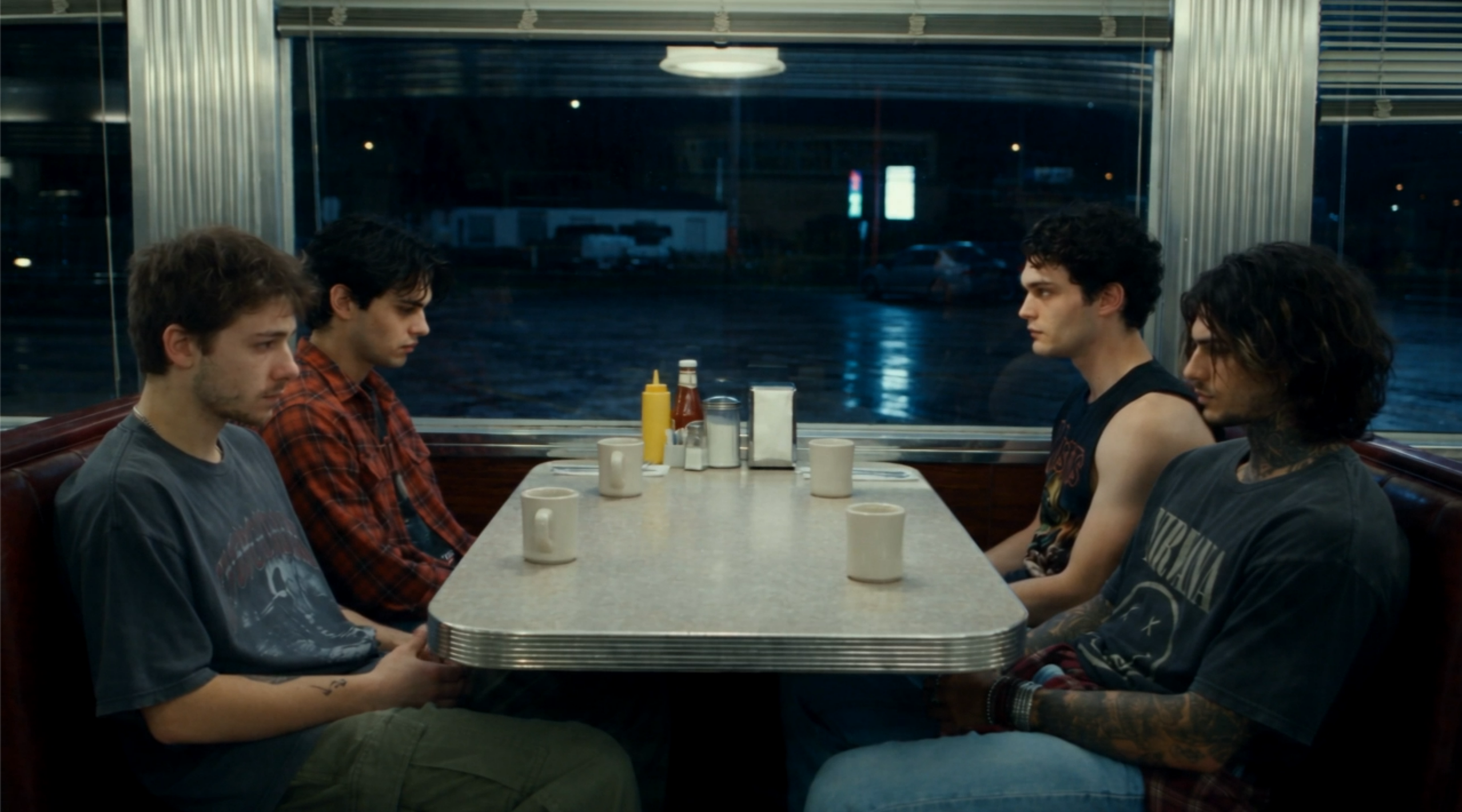magnific_photo-two-young-white-men_gO4c6AaSXO magnific_photo-two-young-white-men_gO4c6AaSXO